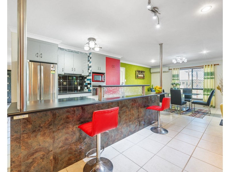 1 Bradco Avenue, Ooralea QLD 4740