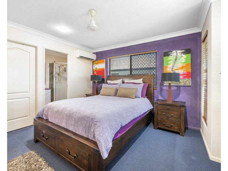 1 Bradco Avenue, Ooralea QLD 4740