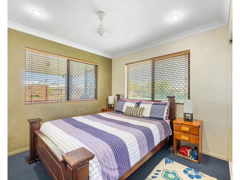 1 Bradco Avenue, Ooralea QLD 4740
