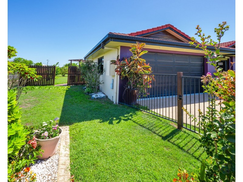 1 Bradco Avenue, Ooralea QLD 4740
