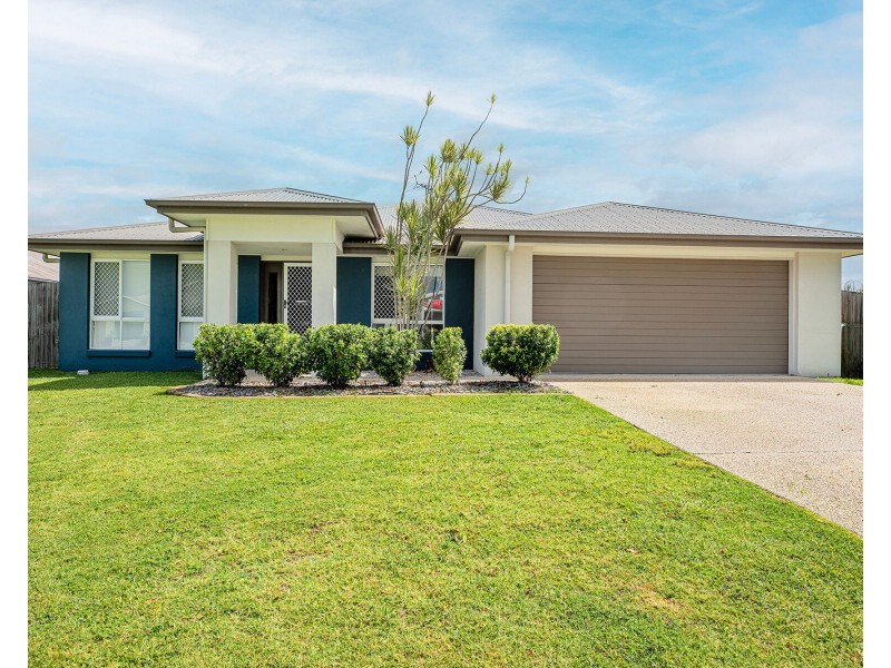 36 Dickens Avenue, Ooralea QLD 4740
