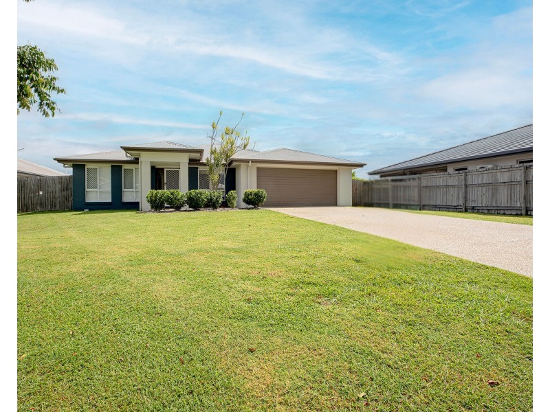 36 Dickens Avenue, Ooralea QLD 4740