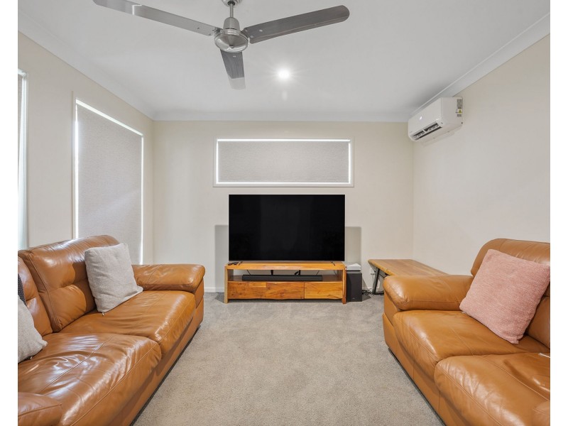 36 Dickens Avenue, Ooralea QLD 4740