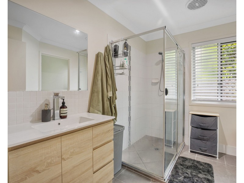 36 Dickens Avenue, Ooralea QLD 4740