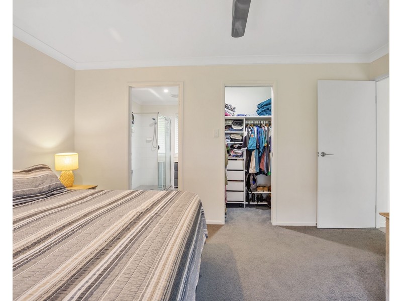 36 Dickens Avenue, Ooralea QLD 4740