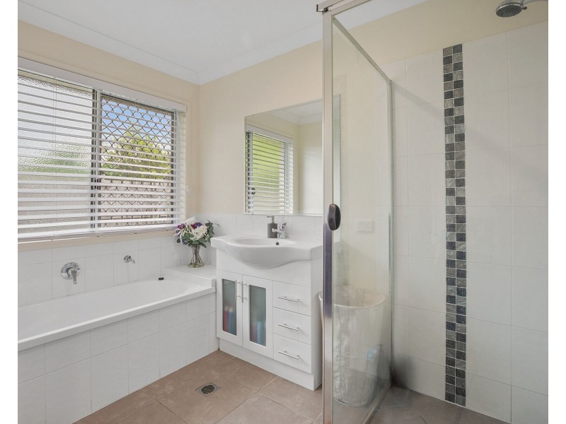 36 Dickens Avenue, Ooralea QLD 4740