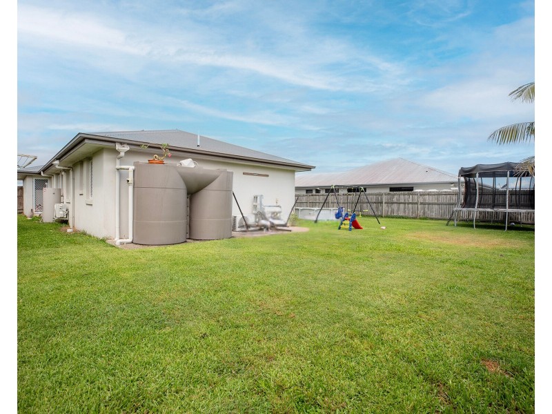 36 Dickens Avenue, Ooralea QLD 4740