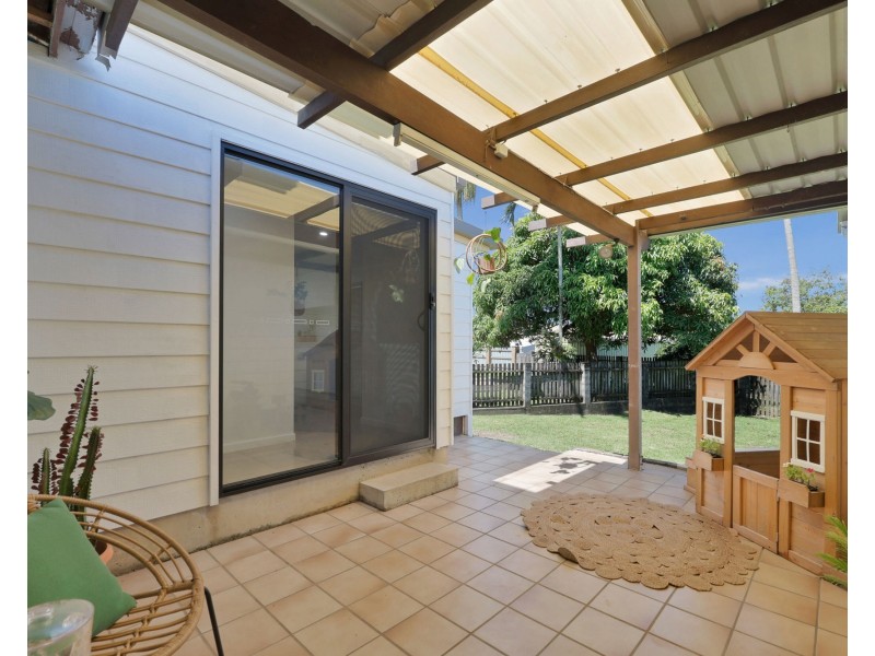 8 Bligh Court, Mount Pleasant QLD 4740