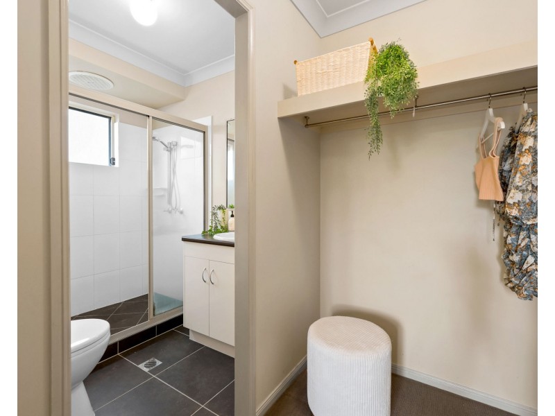 16 Freeman Avenue, Slade Point QLD 4740