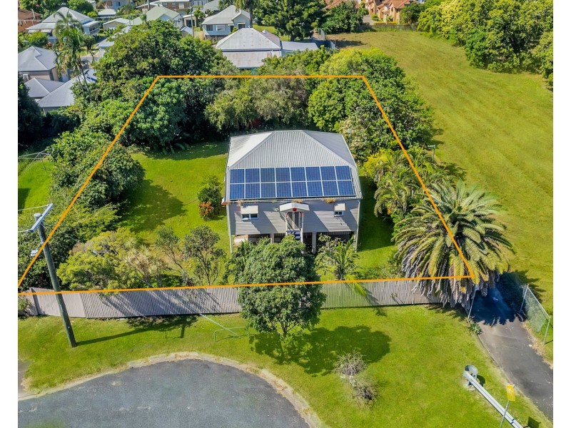 11 Luscombe Street, Mackay QLD 4740
