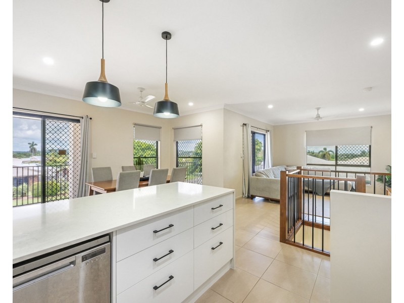 42 Shiral Drive, Beaconsfield QLD 4740