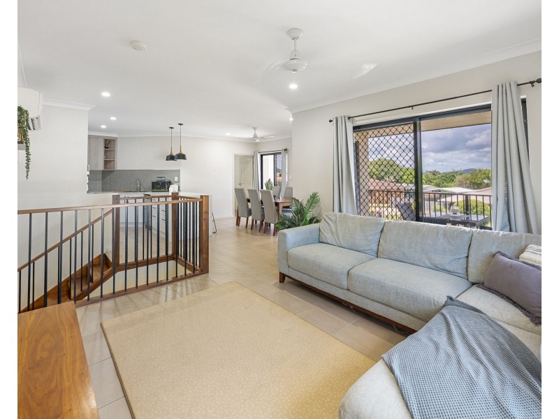42 Shiral Drive, Beaconsfield QLD 4740