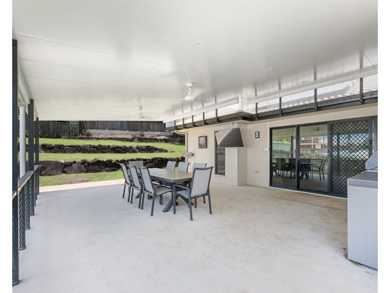 42 Shiral Drive, Beaconsfield QLD 4740