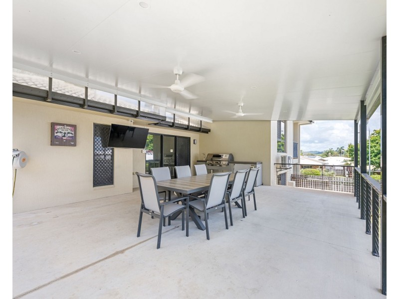 42 Shiral Drive, Beaconsfield QLD 4740