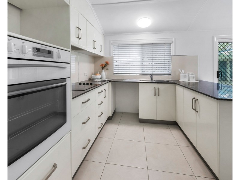 11 Galletly Street, West Mackay QLD 4740