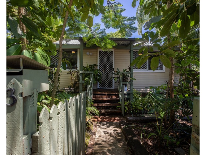 33 Waverley Street, Bucasia QLD 4750