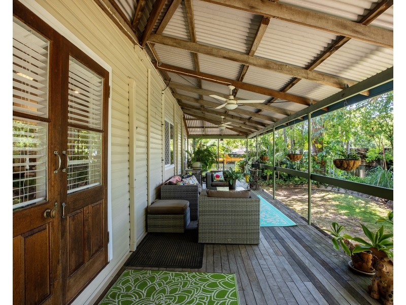 33 Waverley Street, Bucasia QLD 4750