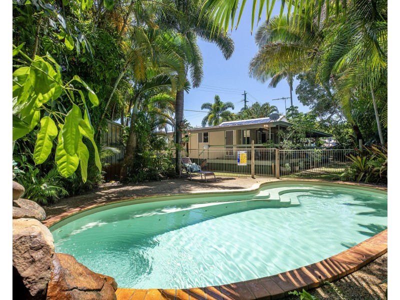 33 Waverley Street, Bucasia QLD 4750