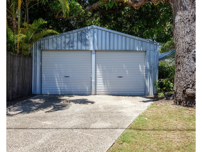 33 Waverley Street, Bucasia QLD 4750