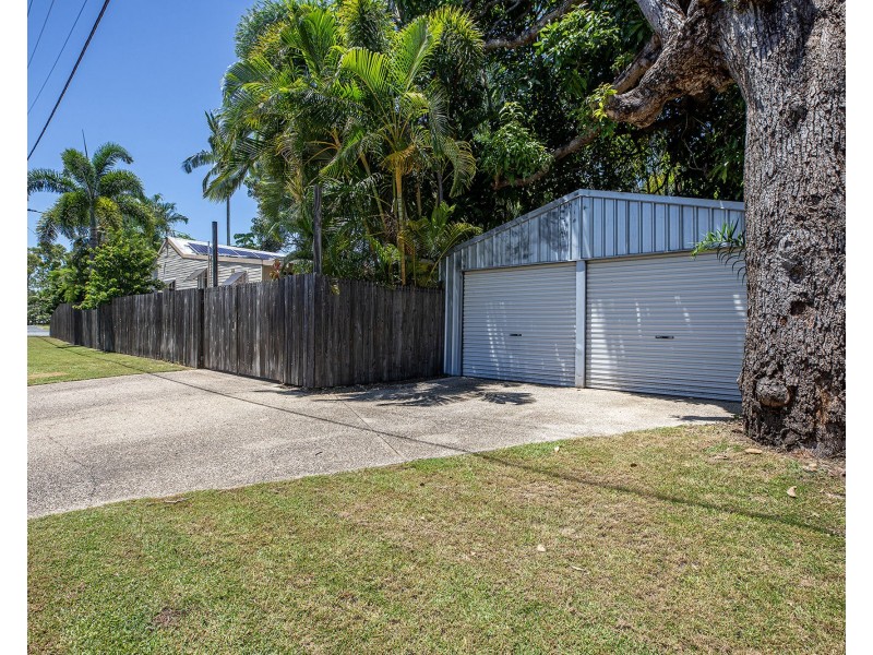 33 Waverley Street, Bucasia QLD 4750