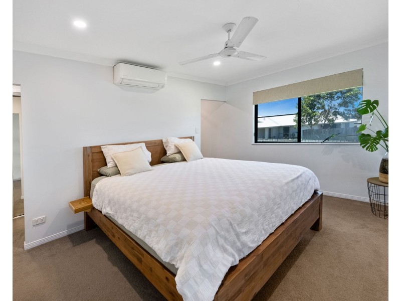 77 Montgomery Street, Rural View QLD 4740