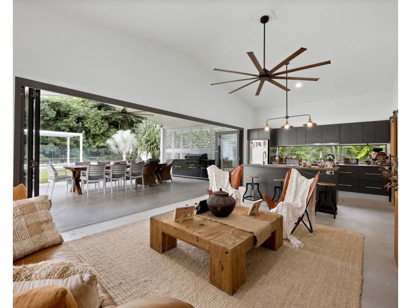 7 Peninsula Drive, Hay Point QLD 4740