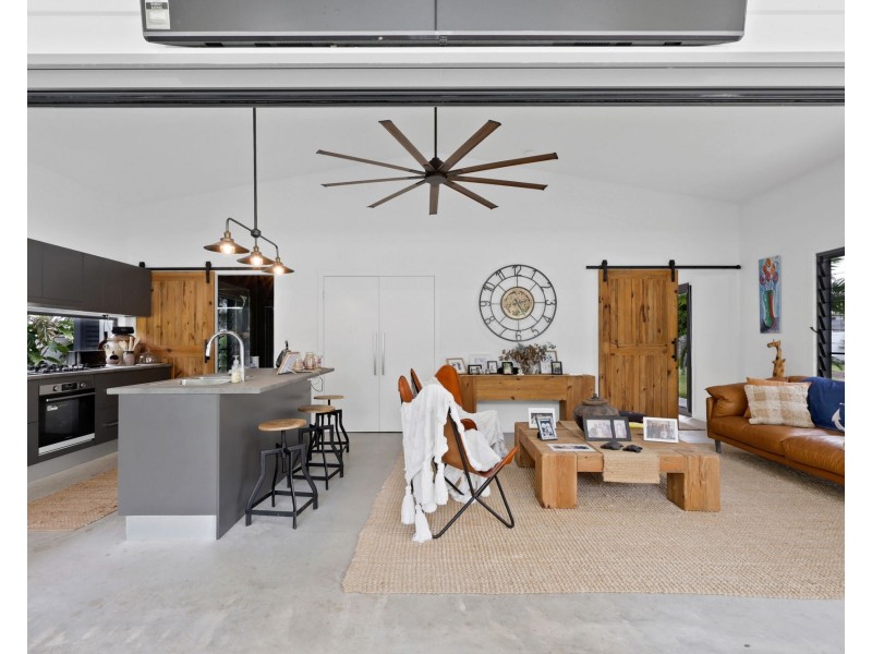 7 Peninsula Drive, Hay Point QLD 4740