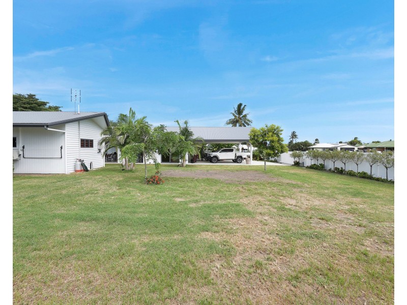 7 Peninsula Drive, Hay Point QLD 4740
