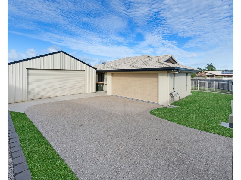 2 Avalon Drive, Rural View QLD 4740