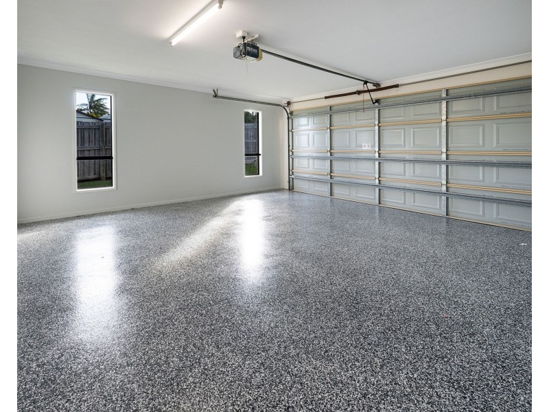 2 Avalon Drive, Rural View QLD 4740