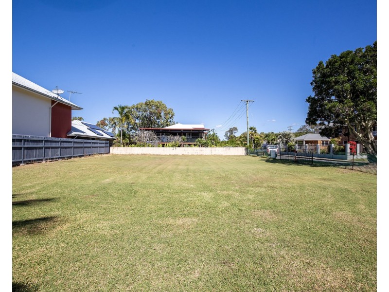 4 Edmond Street, Eimeo QLD 4740