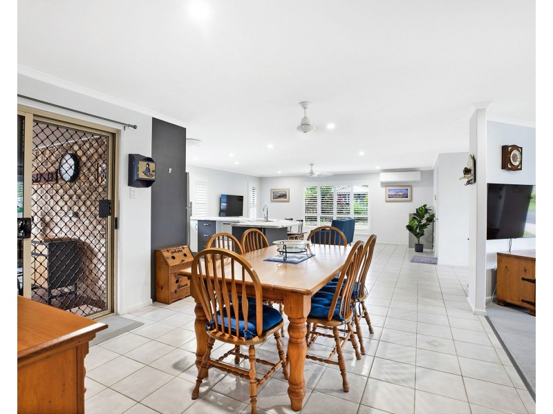 41 Schapers Road, Glenella QLD 4740