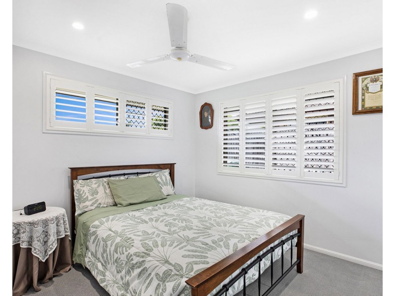 41 Schapers Road, Glenella QLD 4740