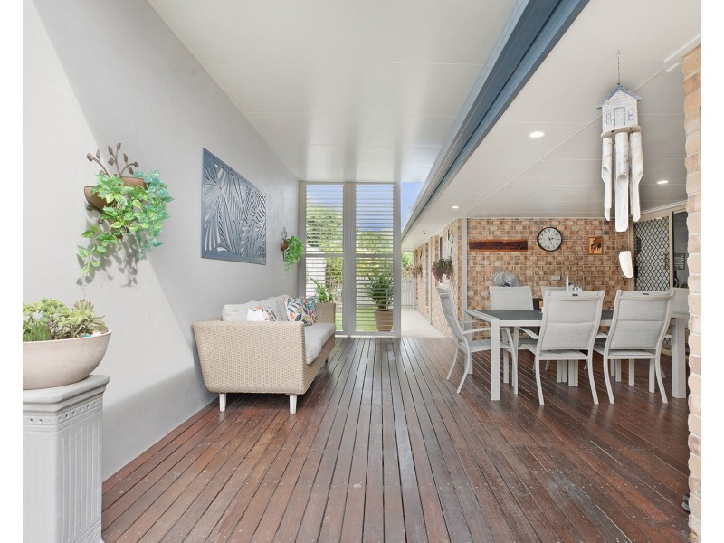 41 Schapers Road, Glenella QLD 4740