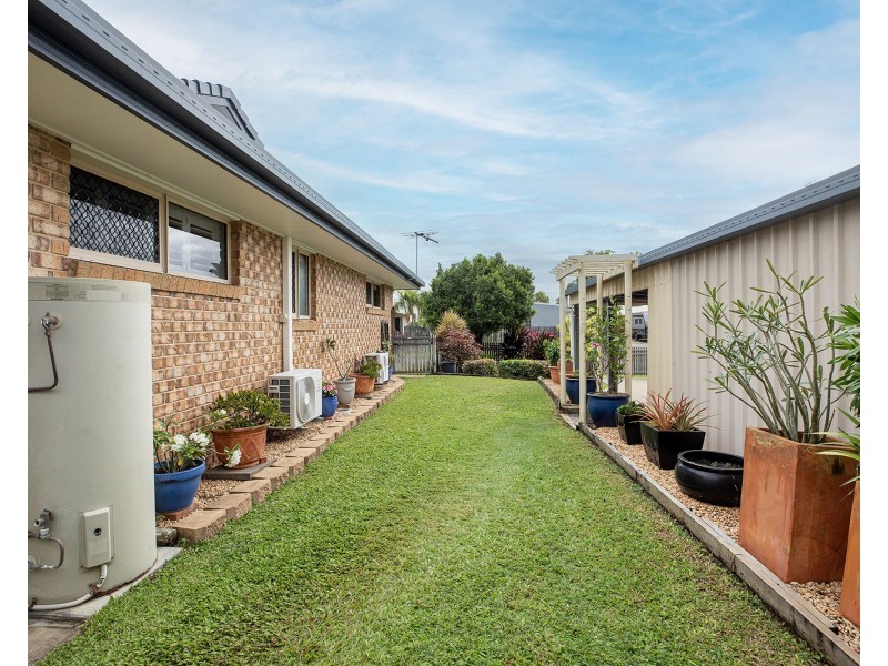 41 Schapers Road, Glenella QLD 4740