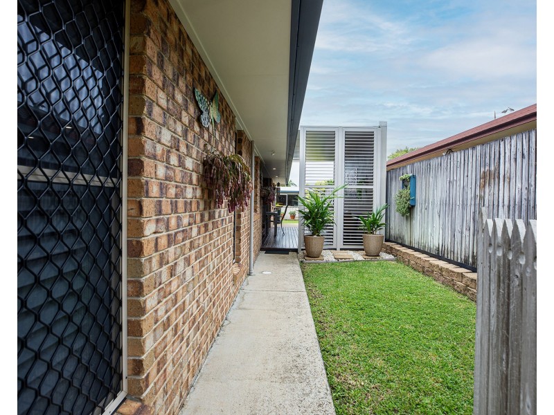41 Schapers Road, Glenella QLD 4740