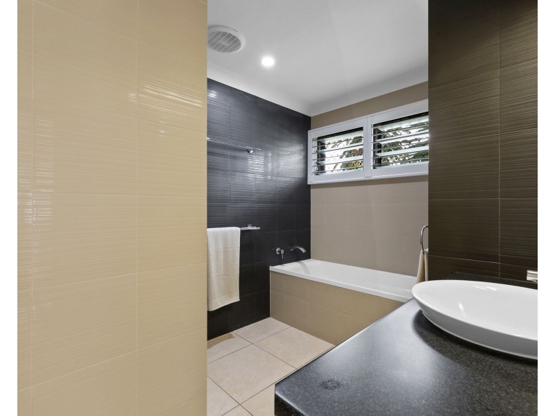 21 Wilcox Street, Eimeo QLD 4740