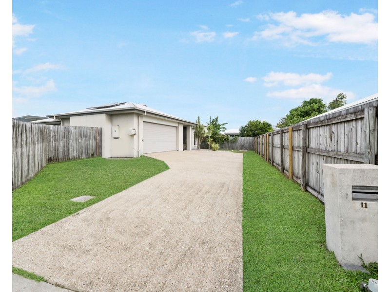 11 Kingslea Court, Ooralea QLD 4740