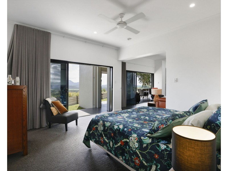 144 Ian Reddacliff Drive, The Leap QLD 4740