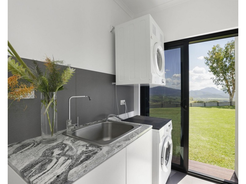 144 Ian Reddacliff Drive, The Leap QLD 4740