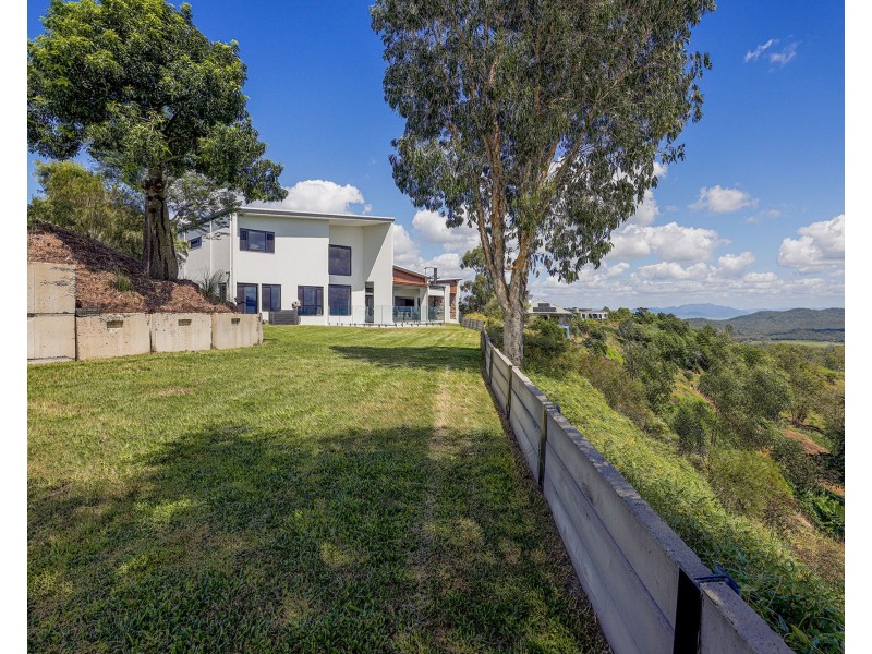 144 Ian Reddacliff Drive, The Leap QLD 4740