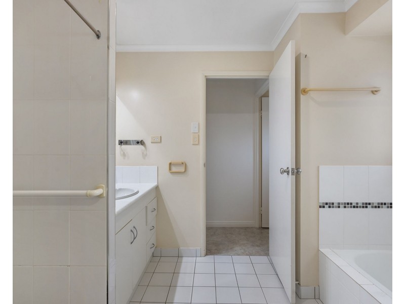 25 McKenney Street, South Mackay QLD 4740