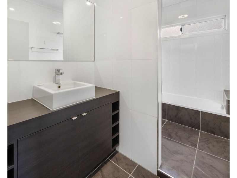 9 Bannister Street, South Mackay QLD 4740