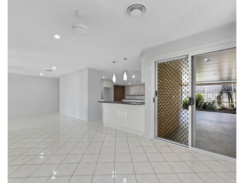 40 Riverleigh Drive, North Mackay QLD 4740