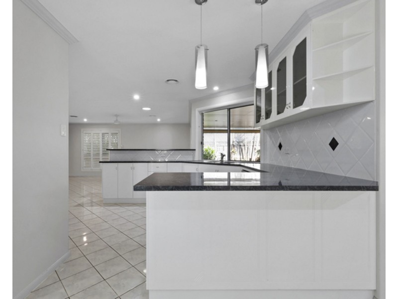 40 Riverleigh Drive, North Mackay QLD 4740