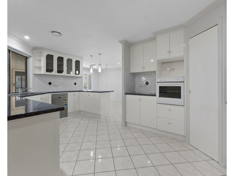 40 Riverleigh Drive, North Mackay QLD 4740