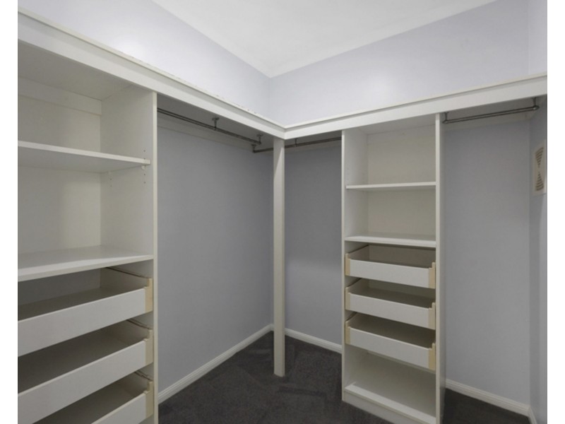 40 Riverleigh Drive, North Mackay QLD 4740