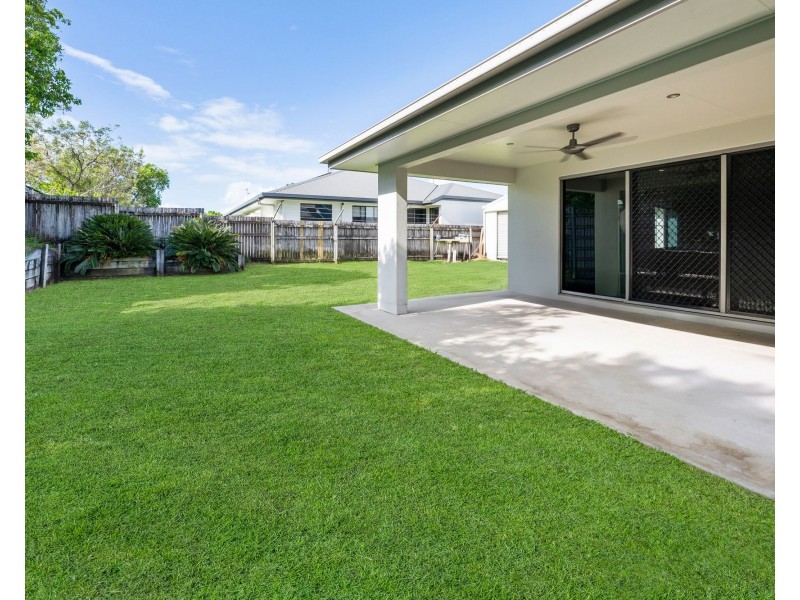 33 Raffia Street, Rural View QLD 4740