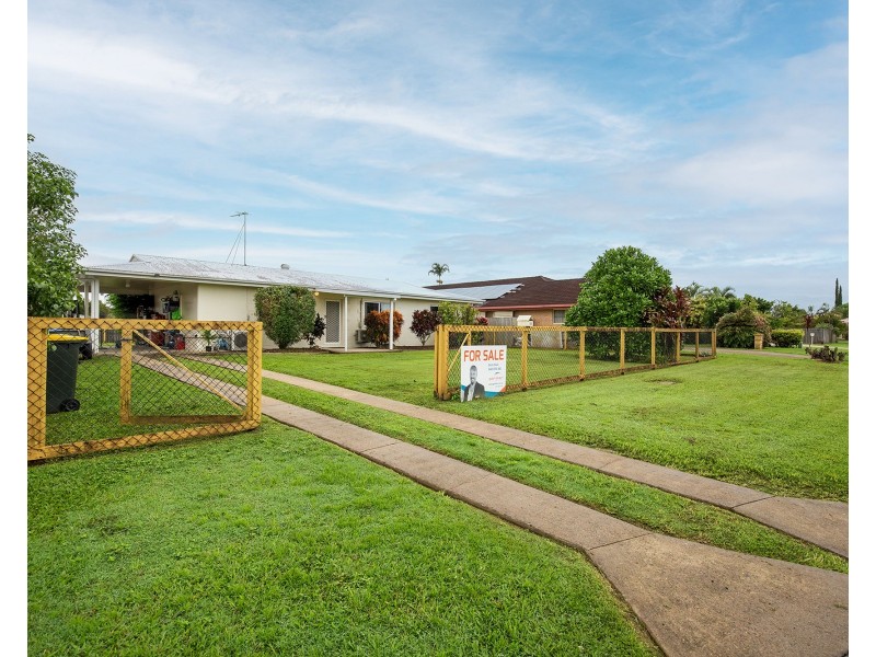 21 West Street, Marian QLD 4753