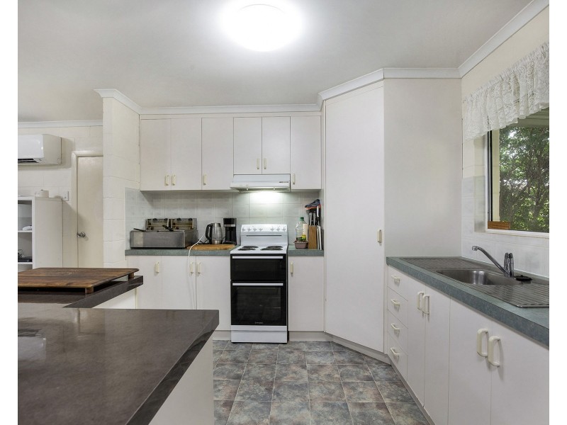 21 West Street, Marian QLD 4753